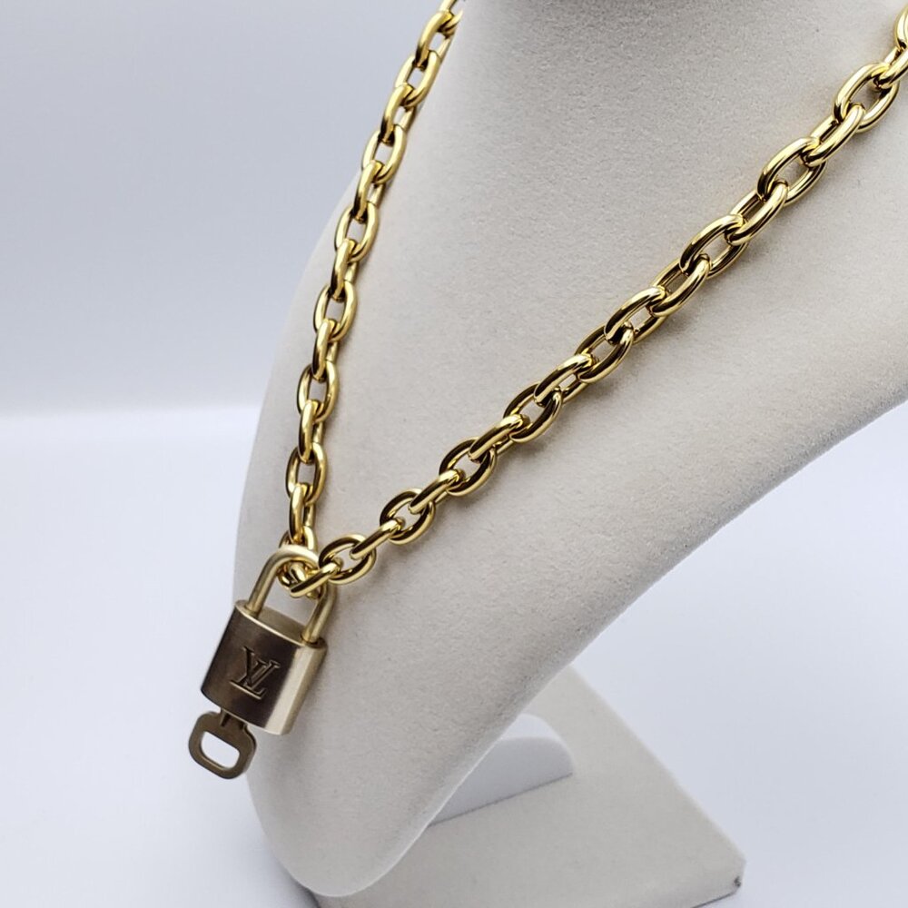 Authentic Louis Vuitton Gold Padlock w/Unbranded Stainless Steel Chain Necklace - Picture 13 of 14